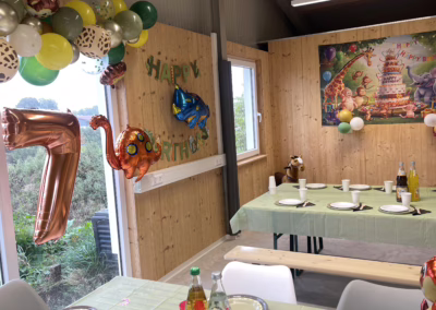 Deko indoorspielplatz-calw.de | la-mas.de | Indoorspielplatz | Familienfeier | Kindergeburtstag | Schwarzwald | Eventlocation | Nagold | Freudenstadt | Freizeitpark | Festsaal | Kinderparadies